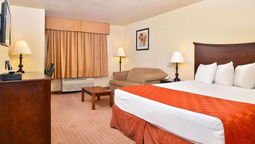 Quality Inn And Suites Fort Worth Exterior foto